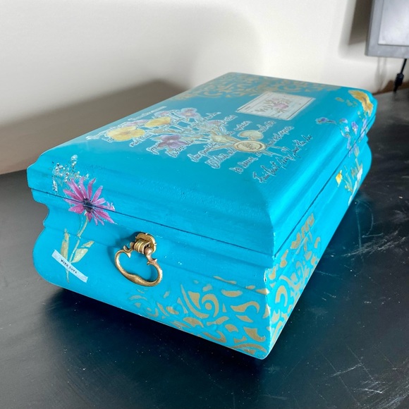 Tourquoise Wildflower Vintage Painted Jewelry Box - Picture 10 of 11